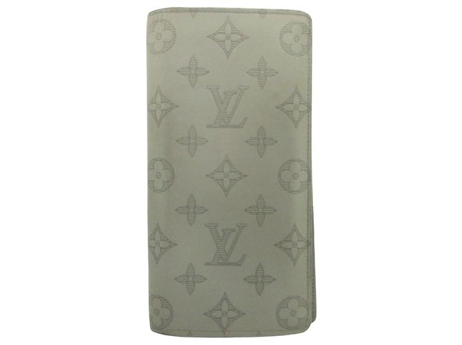 LOUIS VUITTON Portefeuille Brazza Bifold Monogram Shadow, Cuir, Gris, Pour Hommes et Femmes Marron