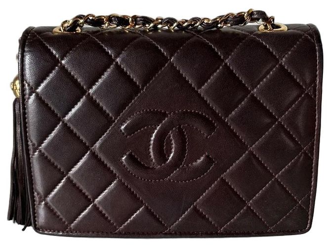 Bolsa Classic Flap Chanel em couro marrom escuro Castanho escuro