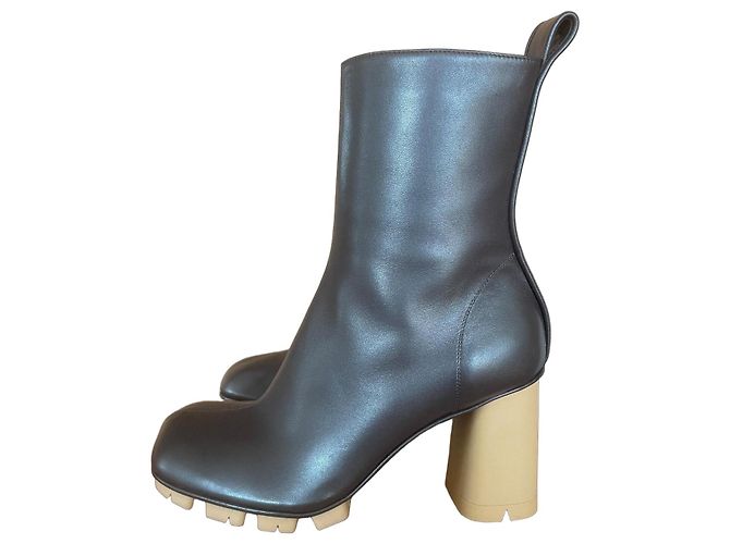Botas Shore Bottega Veneta Marrom Bege
