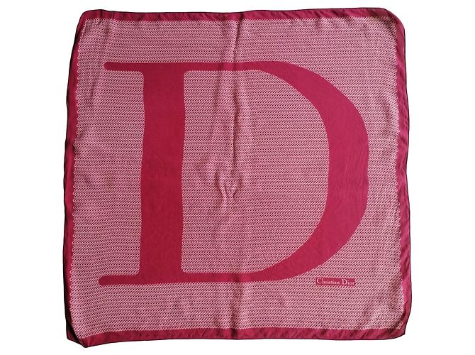 Grande "D" Christian Dior Roja