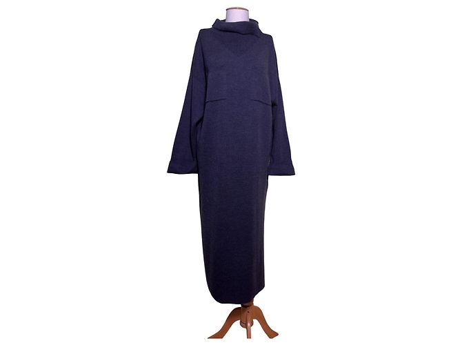 Vestido de lana gris Soeur