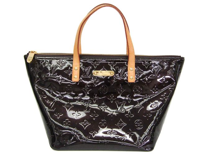 Bolso Louis Vuitton Monogram Vernis Bellevue PM en Amarante Burdeos