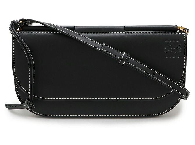 Borsa a Spalla in Pelle Loewe Gate Anagram Nero