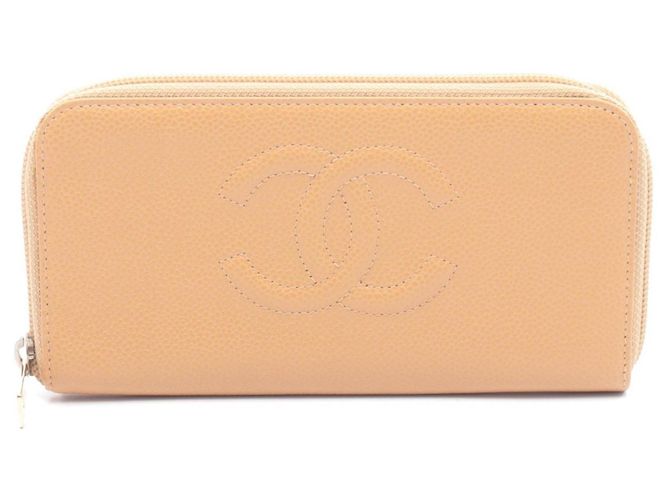 Cartera larga redonda Chanel Coco Mark Castaño