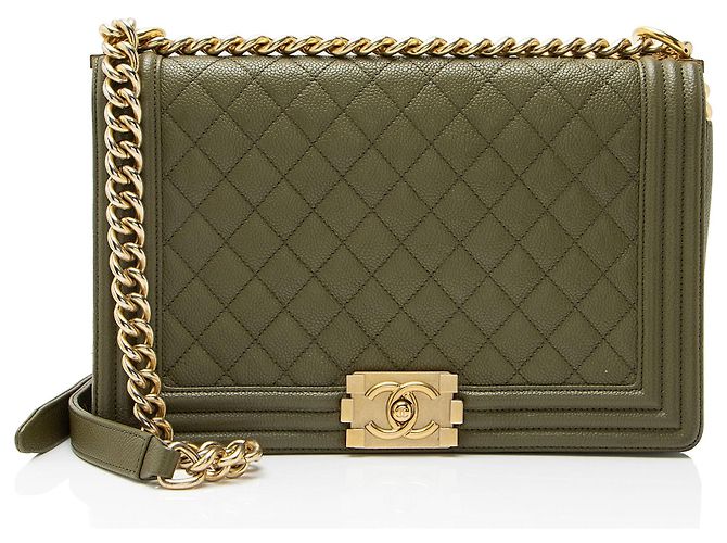 Bolsa Boy New Medium em couro caviar Chanel Verde