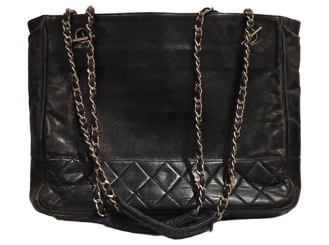 Chanel gesteppte schwarze Leder-Tote