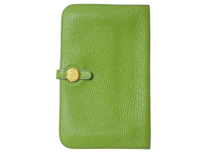 Hermès Hermes Dogon GM Long Wallet in Green