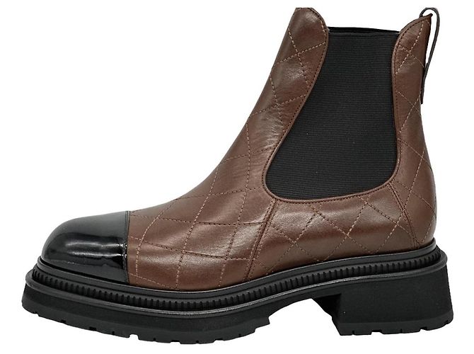 Botín Chanel 40 de cuero marrón Castaño