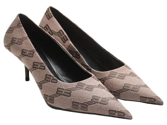 Balenciaga BB Monogram Pumps Braun Stoff Größe 36
