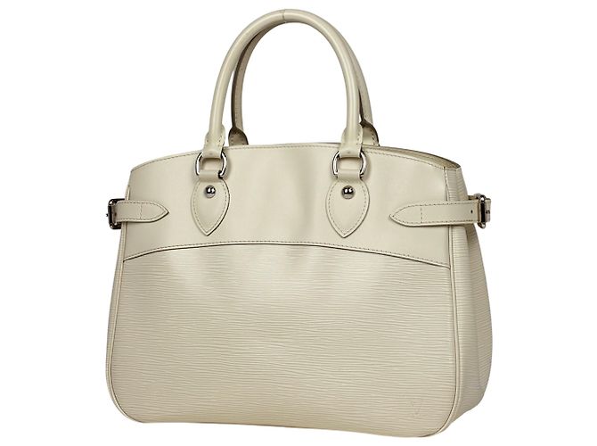 Bolsa Passy PM Epi da Louis Vuitton em marfim Cru Fora de branco