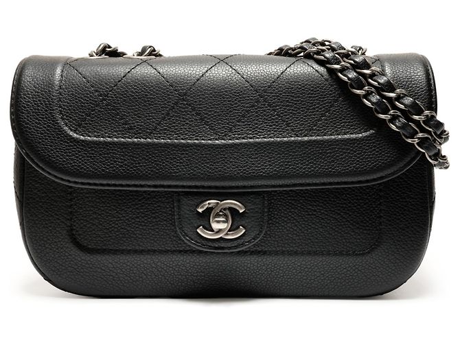 Borsa a Spalla Chanel Caviar Matelassé con Patta Singola Nero