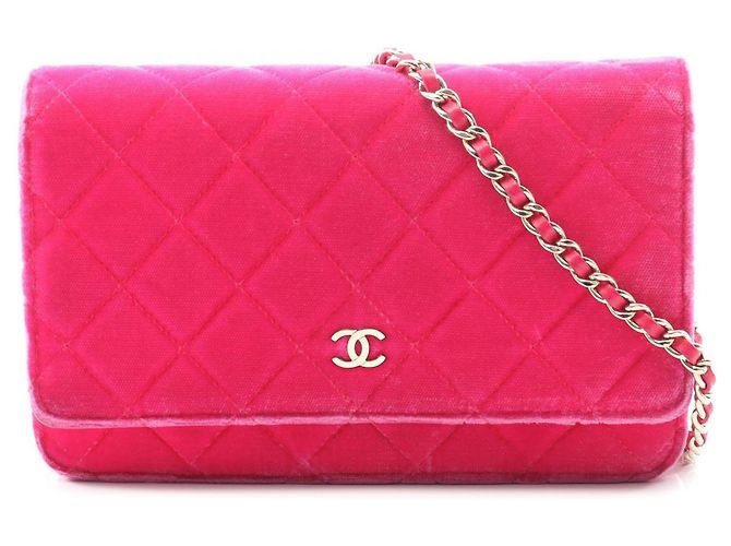 Wallet On Chain Chanel Pink CC gesteppte Samt Geldbörse mit Kette