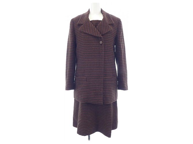 Timeless Conjunto de tres piezas Chanel P11497V06878 98A Castaño