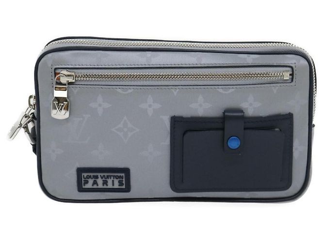 Louis Vuitton Alpha Clutch Limited Edition Monogramm Satelliten-Canvas Silber