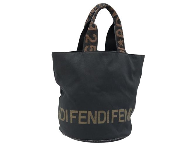 FENDI Handtasche aus schwarzem Nylon Auth 172823
