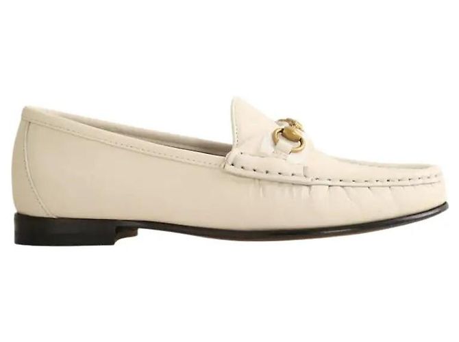Gucci Mocasines de cuero beige