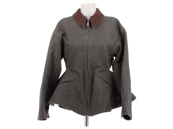 Alexander Mcqueen Jaqueta "Peplum" cinza ajustada com colarinho marrom
