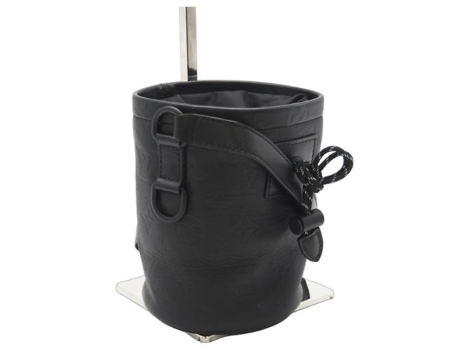 Borsa a Spalla Nano Shadow Chalk Louis Vuitton Nero