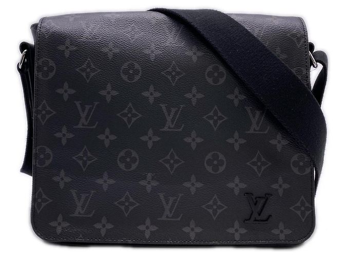 Sac à épaule Louis Vuitton Eclipse District PM M45272 Marron