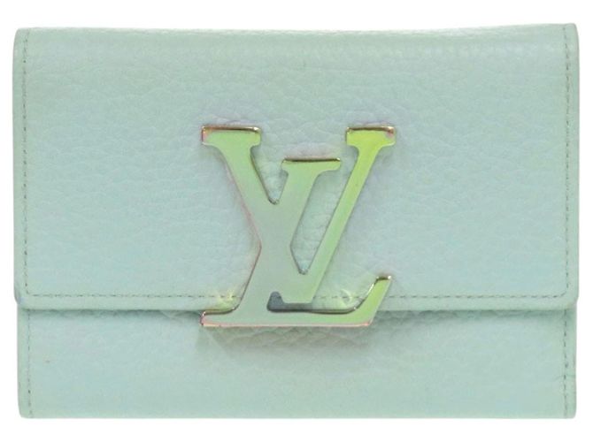 Cartera Compacta Capucines de Louis Vuitton Azul