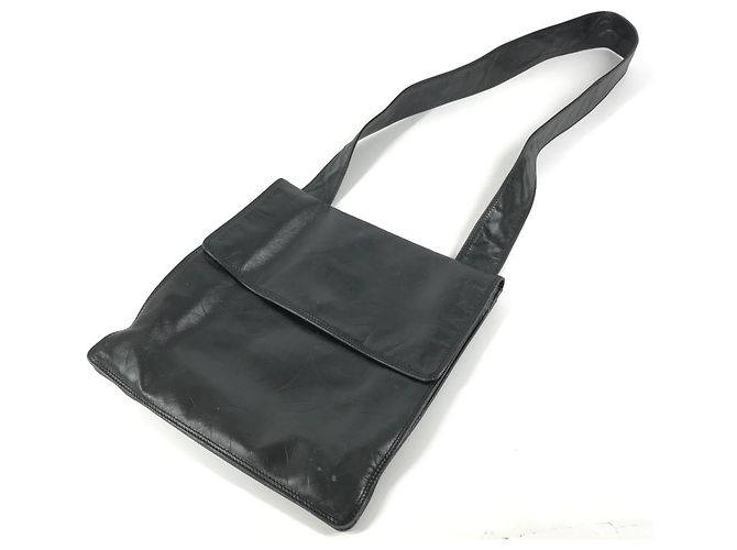 Borsa a tracolla in pelle nera Chanel Nero