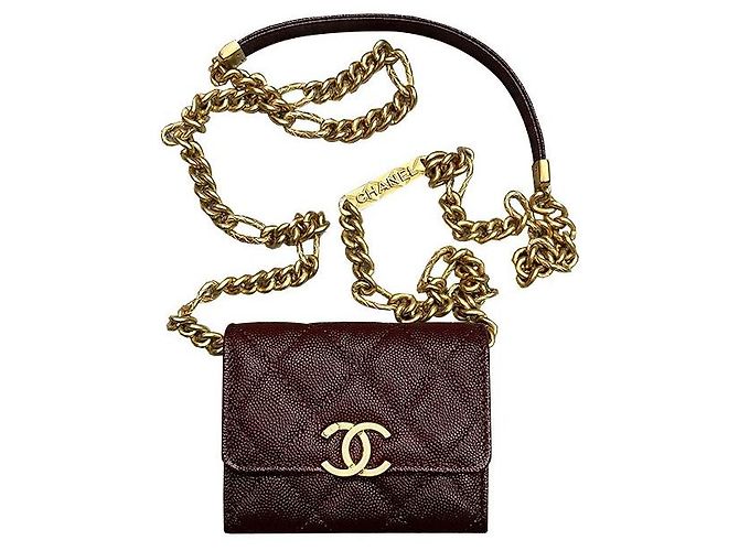 Chanel Tarjetero de cadena con logo CC en caviar burdeos Roja