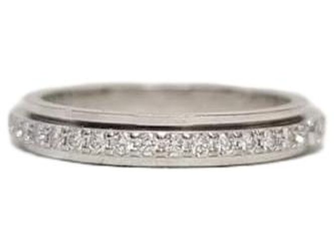 Piaget White Gold Diamond Possession Ring Silvery