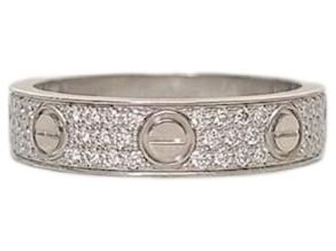 Love Cartier Anillo de amor de oro blanco completamente pavé de diamantes