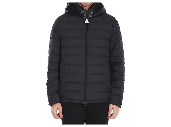 Moncler Chevrerie Hooded Short Down Jacket Black