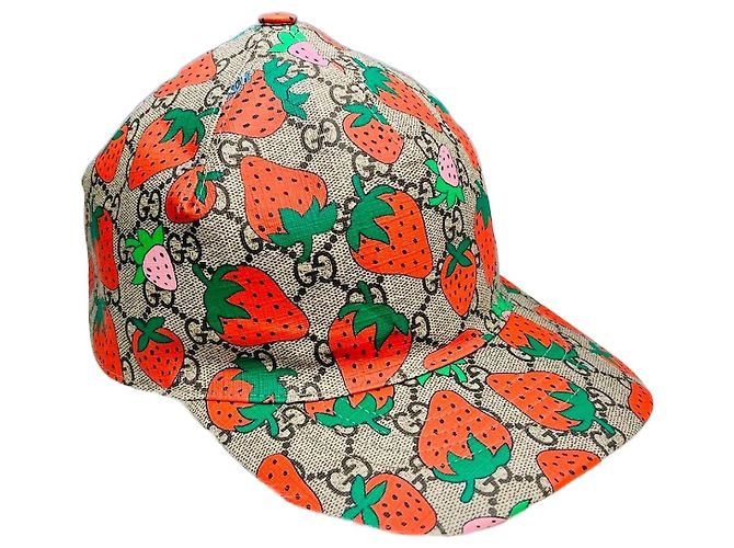 Gucci Boné de beisebol GG Supreme Strawberry