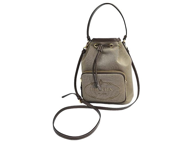 Prada Bolsa bucket pequena em jacquard com logo Marrom
