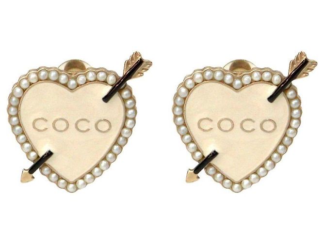 Chanel Boucles d'oreilles en perles Coco Heart Blanc