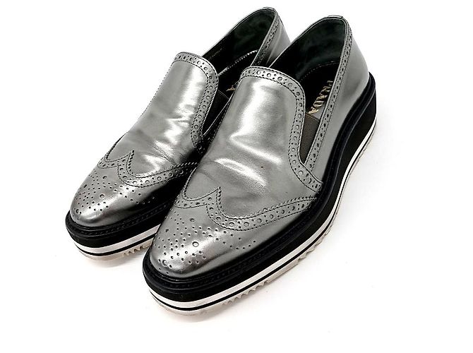 Prada Clipper Vert