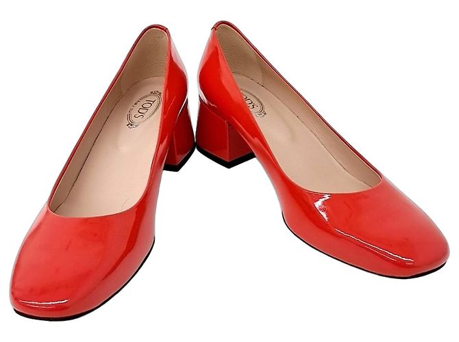 Lacklederschuhe von Tod's Rot