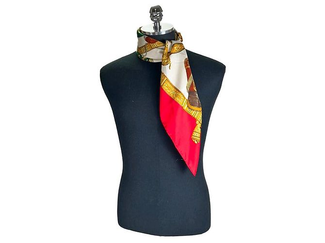 Hermès Rote Schal GRAND UNIFORME