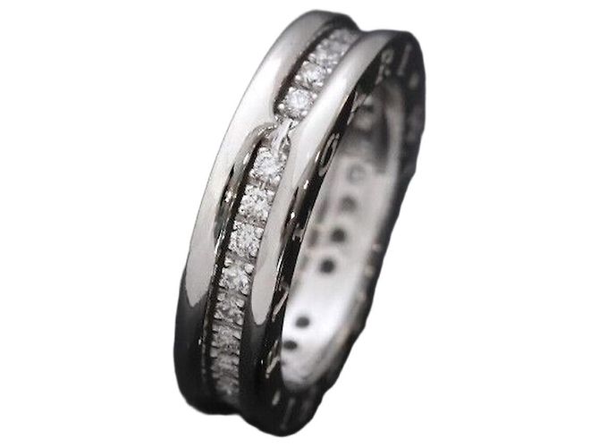 Bulgari Anel de Ouro Branco com Diamantes Completos