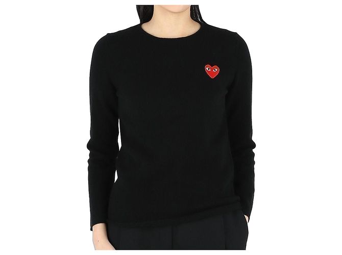 Comme Des Garcons Damen Rundhals-Pullover mit rotem Wappen (schwarz) SCHWARZ