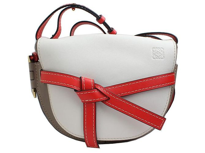 Loewe Bolsa transversal vermelha Off-White com aba Marrom