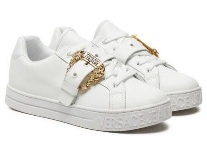 Versace Tênis com Fivela Barroca