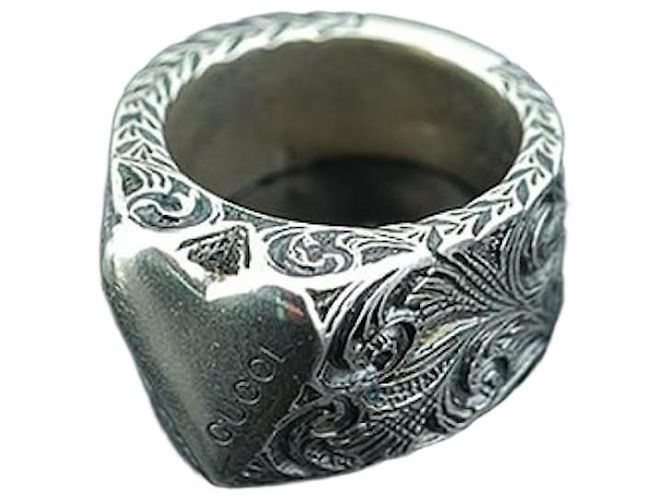 Gucci Anel de Coração Preto
