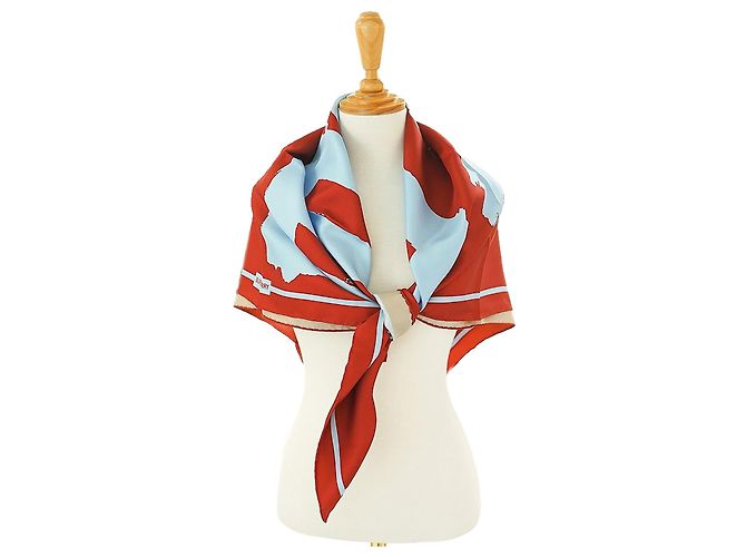 Burberry Lenço de Seda LOVE Archive Bege Marrom