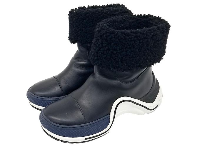Louis Vuitton Boots Black