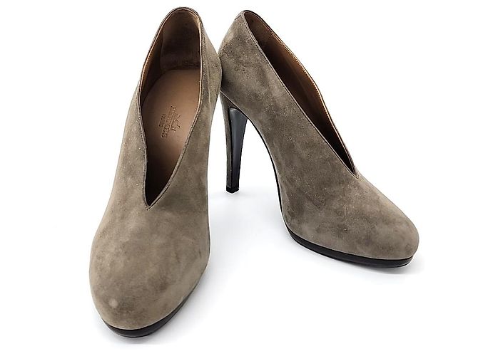 Hermès Wildlederschuhe Braun