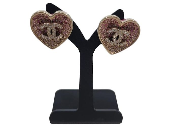 Chanel Orecchini a forma di cuore con logo CC Rosa 