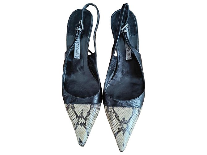 Luciano Padovan Escarpins slingback en cuir noir et python