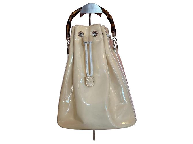 Borsa a secchiello Miss Bamboo di Gucci Giallo