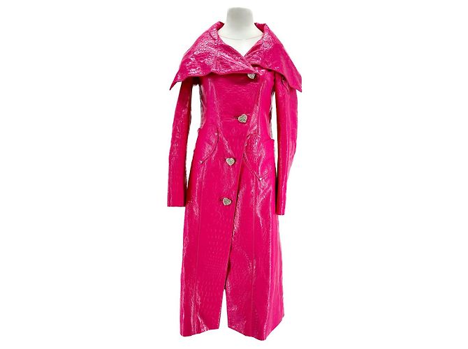 Autre Marque Abrigo de cuero con estampado de cocodrilo rosa