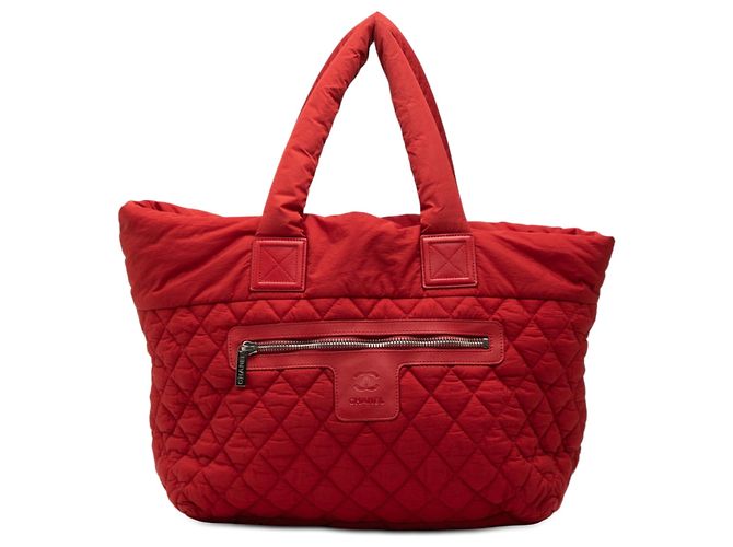Bolsa tote Coco Cocoon em nylon acolchoado vermelho médio da Chanel