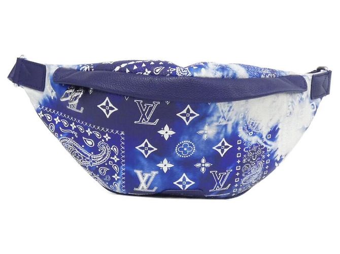 Bumbag Discovery PM em lona Monogram Louis Vuitton Azul