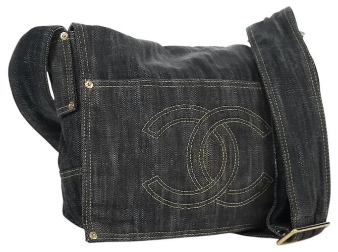 Sac à main CHANEL COCO Mark en denim bleu marine avec CC doré Auth 171512SAM